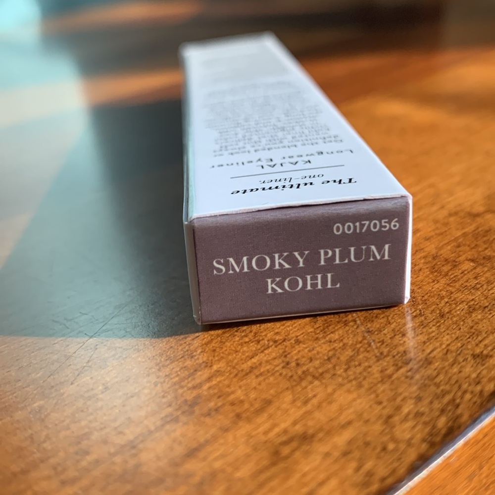 Laura Geller Smoky Plum Kajal Longwear Eyeliner - Picture 6 of 7
